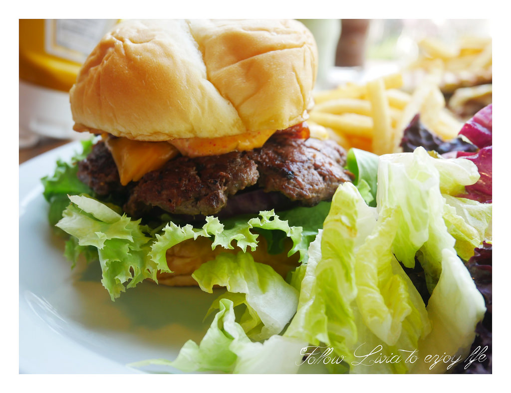 1Bite2Go Café & Deli (24)