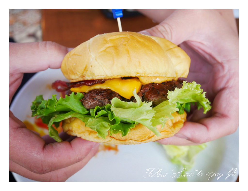 1Bite2Go Café & Deli (25)