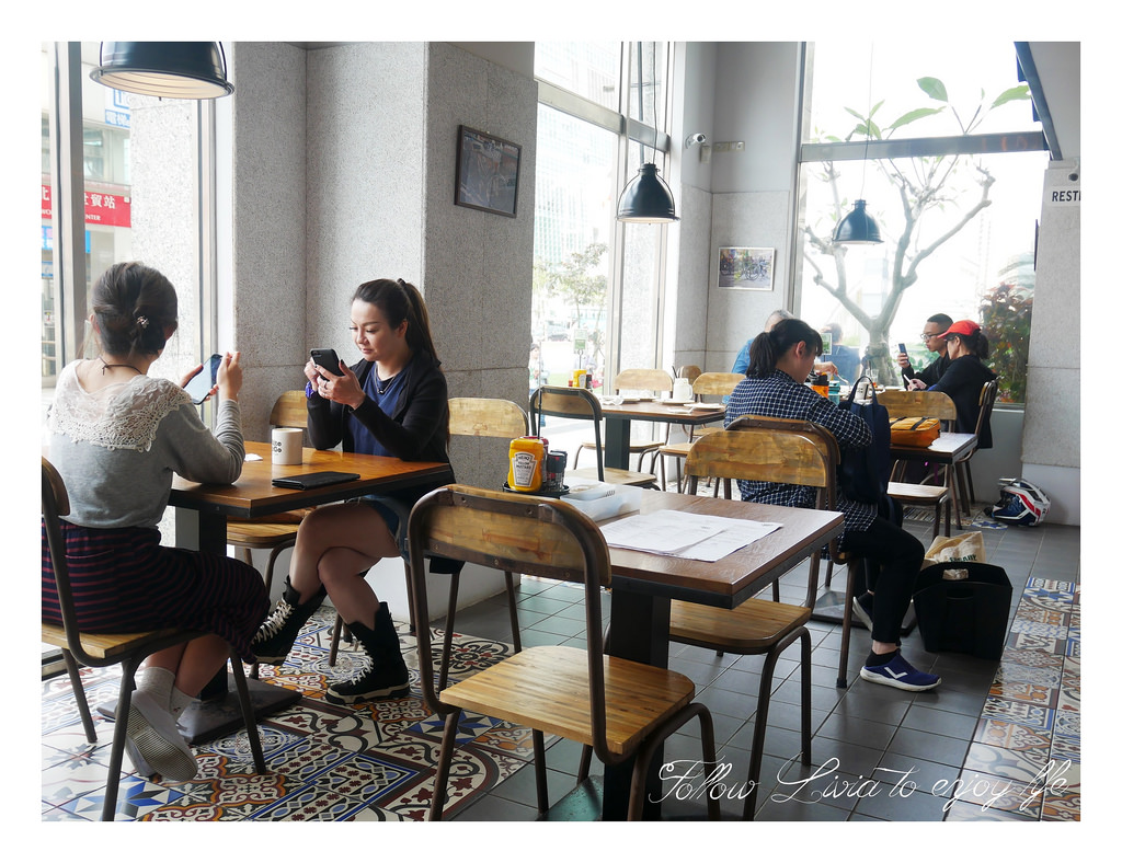 1Bite2Go Café & Deli (7)