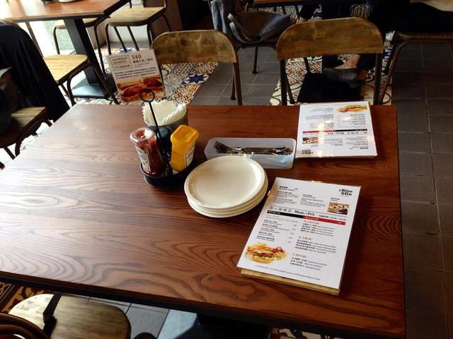 【信義區/世貿101站】1Bite 2Go-好吃三明治 肋排 肉食者天堂 信義旗艦店