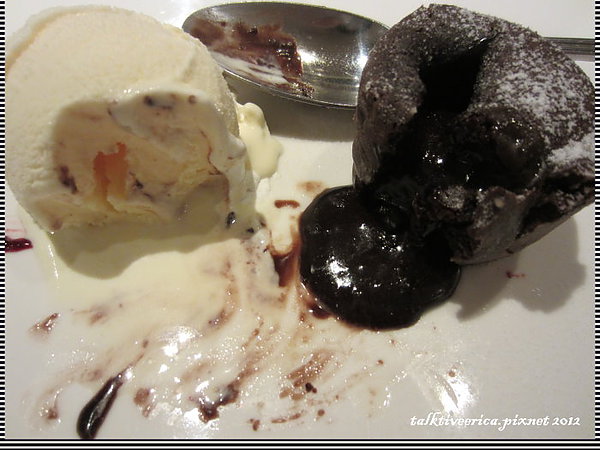 『呷』「東區」提供頂級牛排專家就在雅室牛排