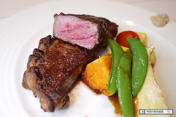 台北必吃牛排【雅室牛排】超香甜老饕牛排/紐約克牛排/台北約會餐廳/慶生求婚包場