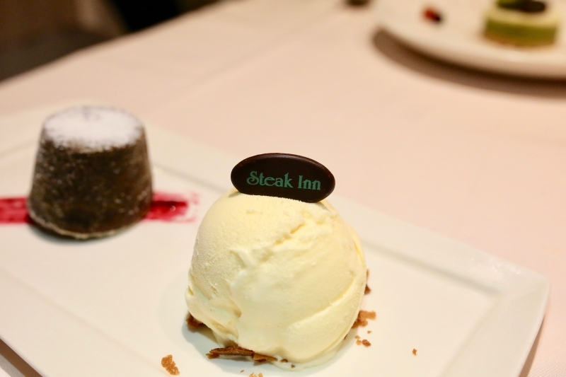 台北十大經典牛排館-雅室牛排 歷久不衰台北東區老牛排館 經典美味推薦