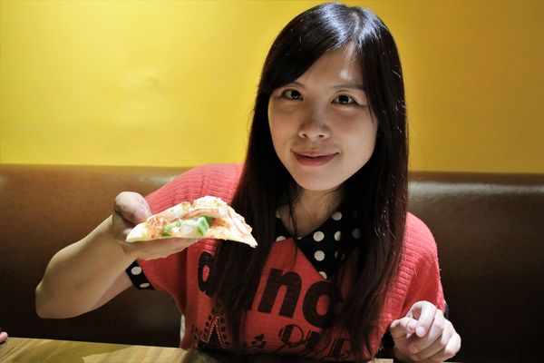 Duke's Pizza：【新北市三重食記】DUKE'S PIZZA 頂級義式薄皮披薩/台北橋站三合夜市美食/連鱷魚也超愛/自製創意PIZZA/平價餐廳