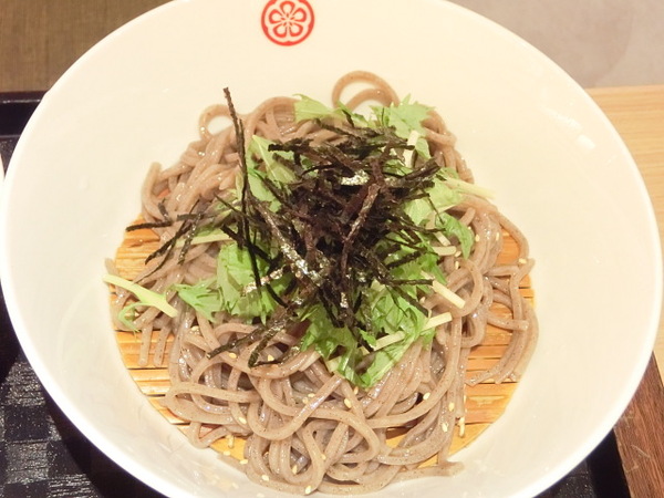 玄麻蕎麥處：開在忠孝東路216巷子裡的「玄麻蕎麥處」~有著濃濃日本味!噹噹媽推薦胡麻醬沾麵、溏心蛋、和風炸雞塊喔!