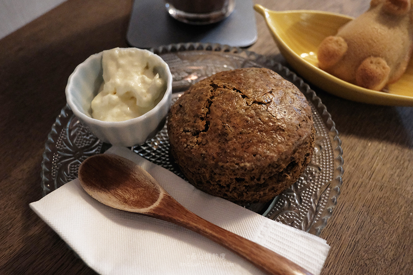 【台北】老木咖啡｜大安區不限時咖啡廳｜六張犁站，有店貓、wifi、插座 - 桑分鐘熱度