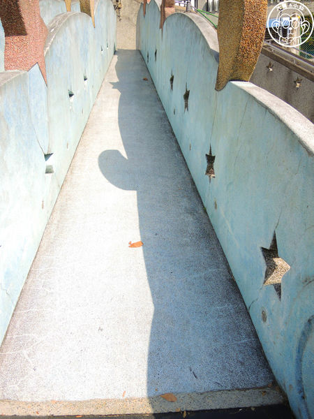 中山國小：作伙來企投【宜蘭･中山國小】四座溜滑梯讓小朋友玩瘋了