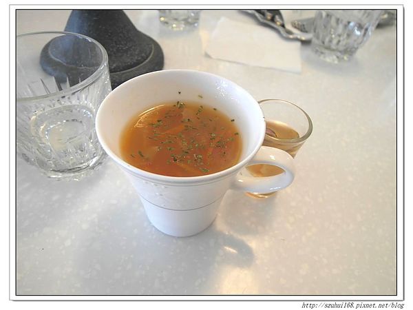 08 (1).jpg 08 (1).jpg