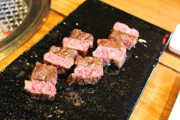 羊角BAR 炭燒和牛專門：[台中]服務與食材的頂級享受 羊角BAR 炭燒和牛專門