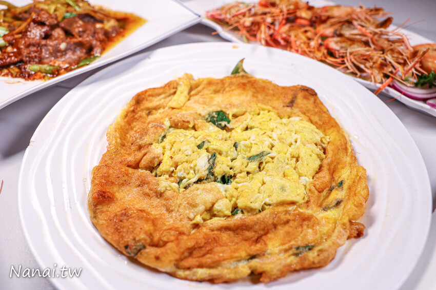 熱炒百元起！小朋友免費撈魚體驗、幼童遊戲區、台中看夜景都來這家那兩蚵烤鮮蚵，免費停車場、用餐無限時