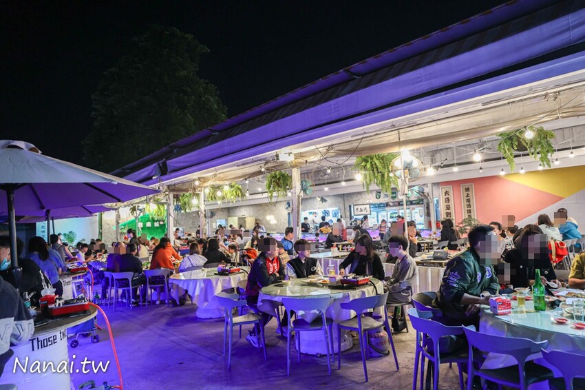 熱炒百元起！小朋友免費撈魚體驗、幼童遊戲區、台中看夜景都來這家那兩蚵烤鮮蚵，免費停車場、用餐無限時