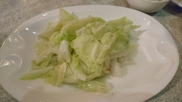 礁溪庄櫻桃谷：宜蘭~礁溪庄 鴨的夢想飛行館 櫻桃谷~櫻桃烤鴨秘製五吃~外皮酥脆肉質軟嫩~滿足您挑剔的味蕾~