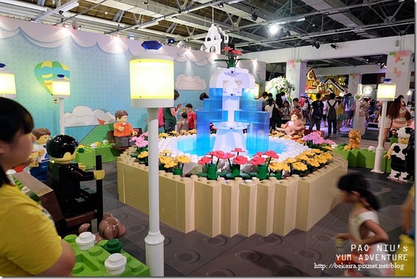 Fun大吧！積木村。走進積木的甜蜜世界–巨型積木展(台北場)：▋〈展覽〉華山 。Fun大吧!積木村。親愛的，我把樂高變大了！ ▋