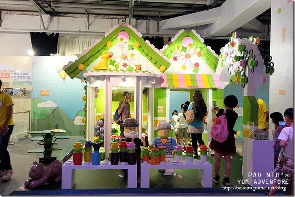 Fun大吧！積木村。走進積木的甜蜜世界–巨型積木展(台北場)：▋〈展覽〉華山 。Fun大吧!積木村。親愛的，我把樂高變大了！ ▋