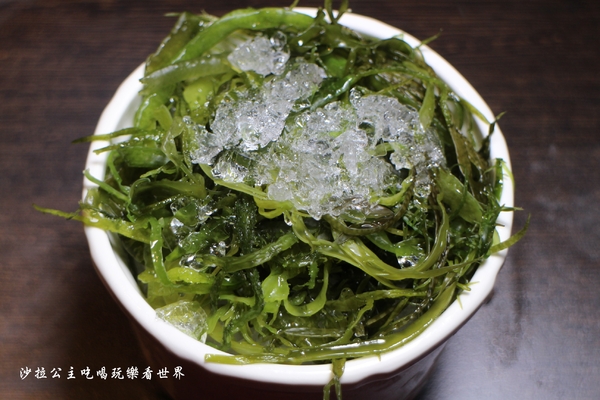 鍋之舞頂級麻辣鴛鴦鍋(林口店)：桃園龜山麻辣鍋/火鍋『鍋之舞頂級麻辣鴛鴦鍋-林口店』現烤鳥蛋/鍋底鴨血.豆腐吃到飽