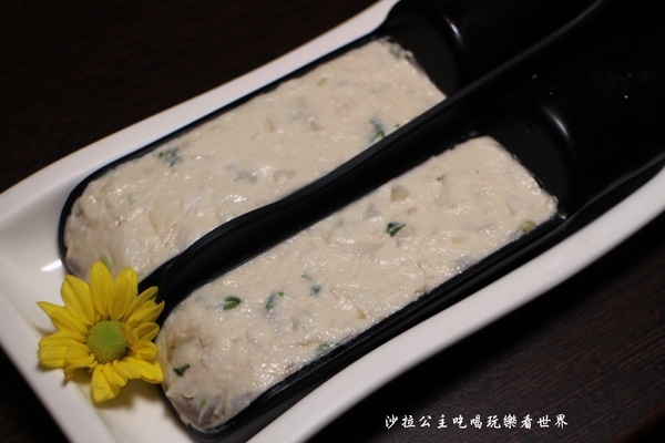 鍋之舞頂級麻辣鴛鴦鍋(林口店)：桃園龜山麻辣鍋/火鍋『鍋之舞頂級麻辣鴛鴦鍋-林口店』現烤鳥蛋/鍋底鴨血.豆腐吃到飽