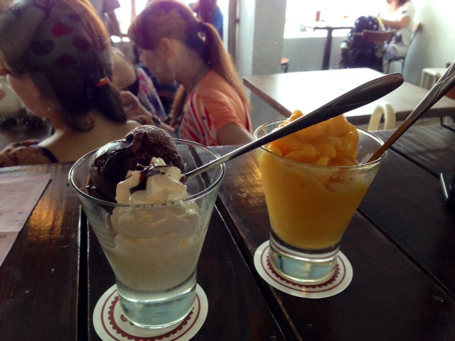 [北海岸-石門] 洋荳子咖啡館~~好悠閒放空的一個下午~~