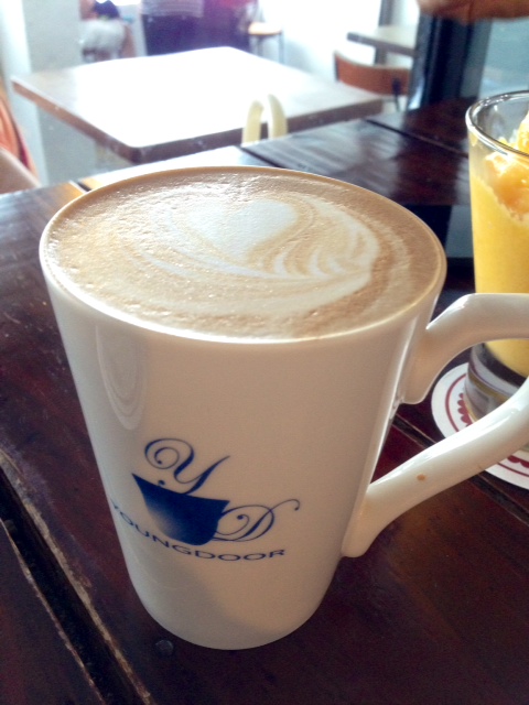 [北海岸-石門] 洋荳子咖啡館~~好悠閒放空的一個下午~~