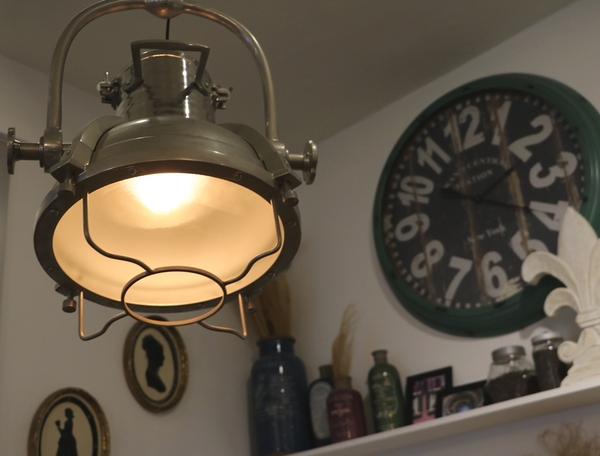 高雄 三民。Zone Café 弄咖啡，嫻靜巷弄轉角美食