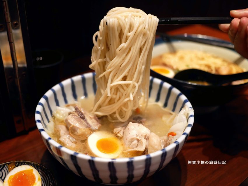 【新竹美食】麵堂拉麵專賣店,新竹動物園旁必吃平價拉麵店,除了日式拉麵還有麻油雞拉麵!內文附詳細菜單介紹。 @熊寶小榆の旅遊日記