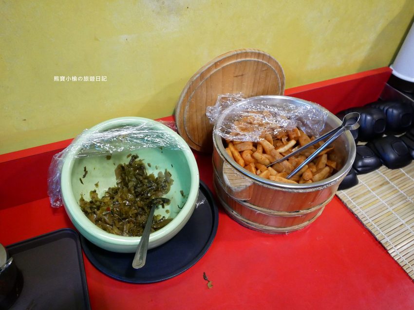 【新竹美食】麵堂拉麵專賣店,新竹動物園旁必吃平價拉麵店,除了日式拉麵還有麻油雞拉麵!內文附詳細菜單介紹。 @熊寶小榆の旅遊日記