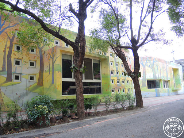 村東國小：作伙來企投【彰化大村･村東國小】像童話繪本的社區閱讀中心