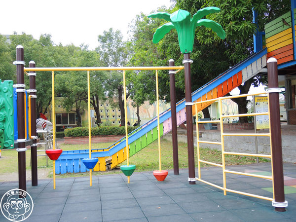 村東國小：作伙來企投【彰化大村･村東國小】像童話繪本的社區閱讀中心