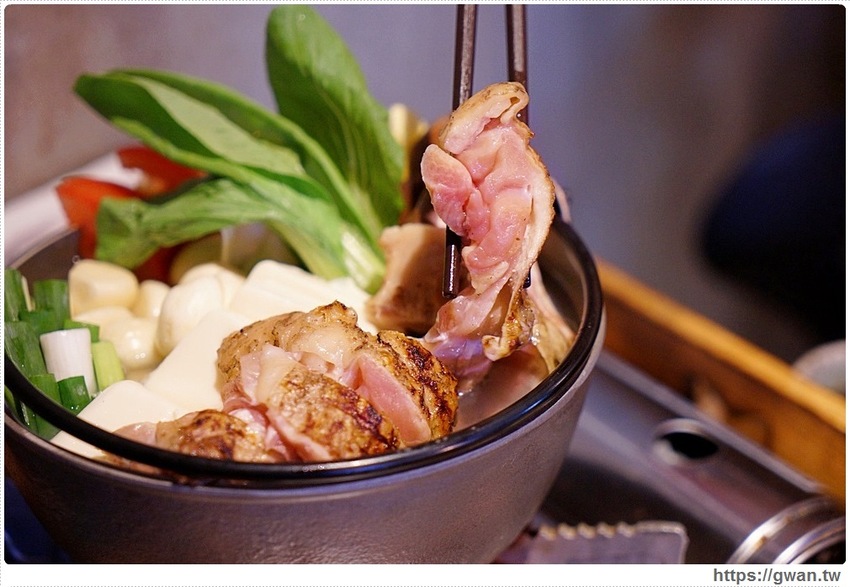 台中巨無霸生蠔在這裡！營業到凌晨2點、現點現烤宵夜串燒，想吃記得先預訂～