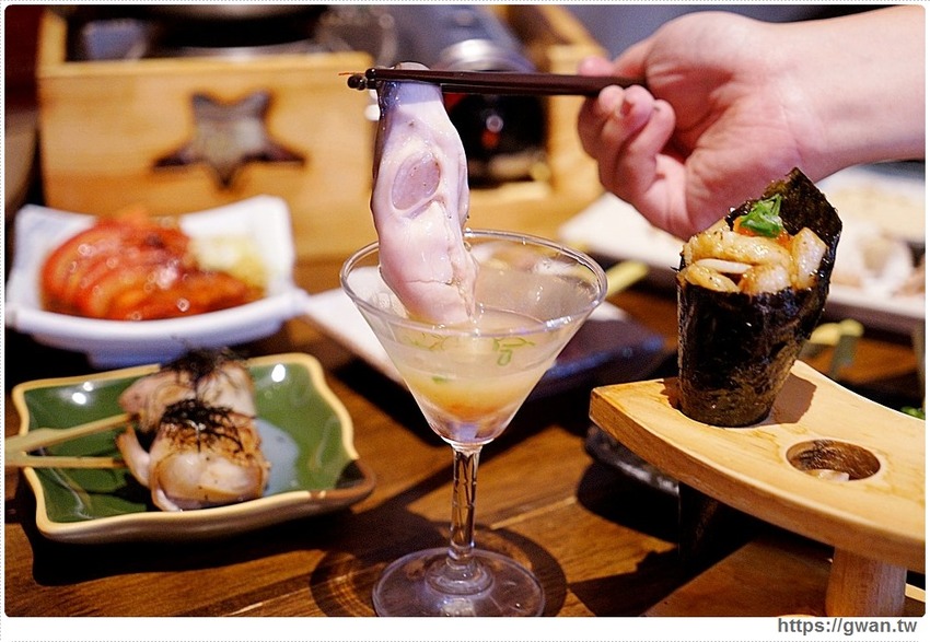 台中巨無霸生蠔在這裡！營業到凌晨2點、現點現烤宵夜串燒，想吃記得先預訂～