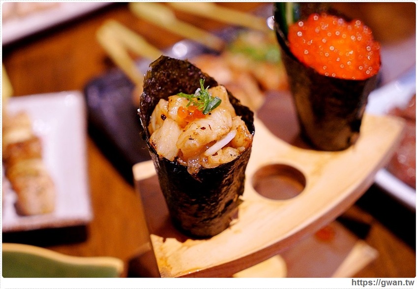 台中巨無霸生蠔在這裡！營業到凌晨2點、現點現烤宵夜串燒，想吃記得先預訂～