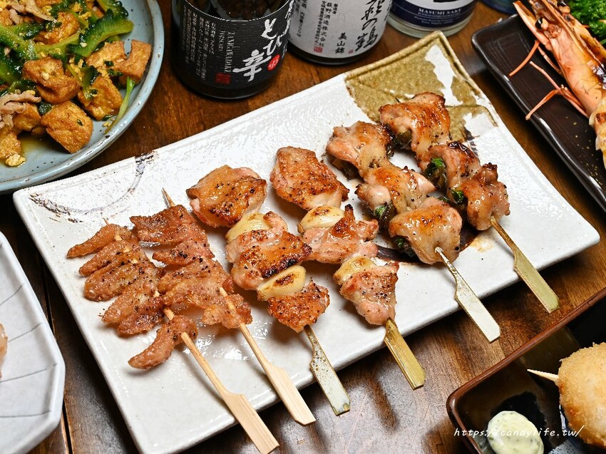 將軍府｜超浮誇巨大生蠔在這裡！沒訂位直接來吃不到～食尚玩家推薦台中深夜美食～