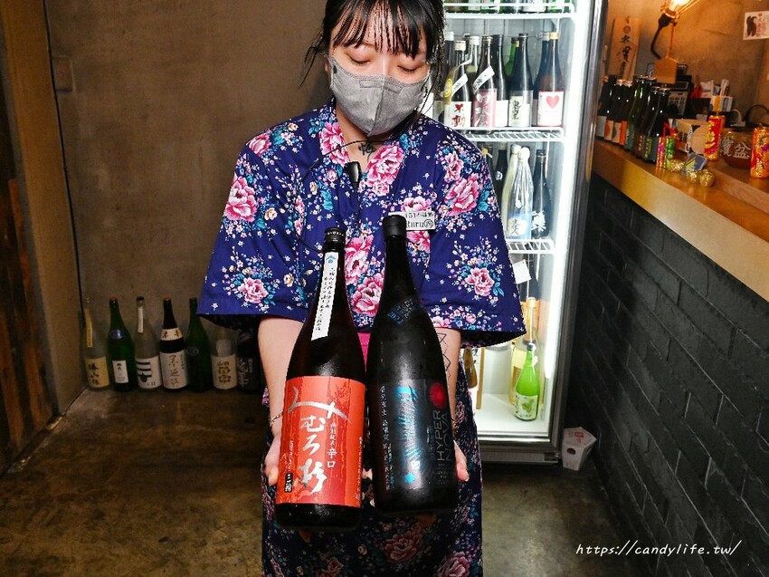 將軍府｜超浮誇巨大生蠔在這裡！沒訂位直接來吃不到～食尚玩家推薦台中深夜美食～