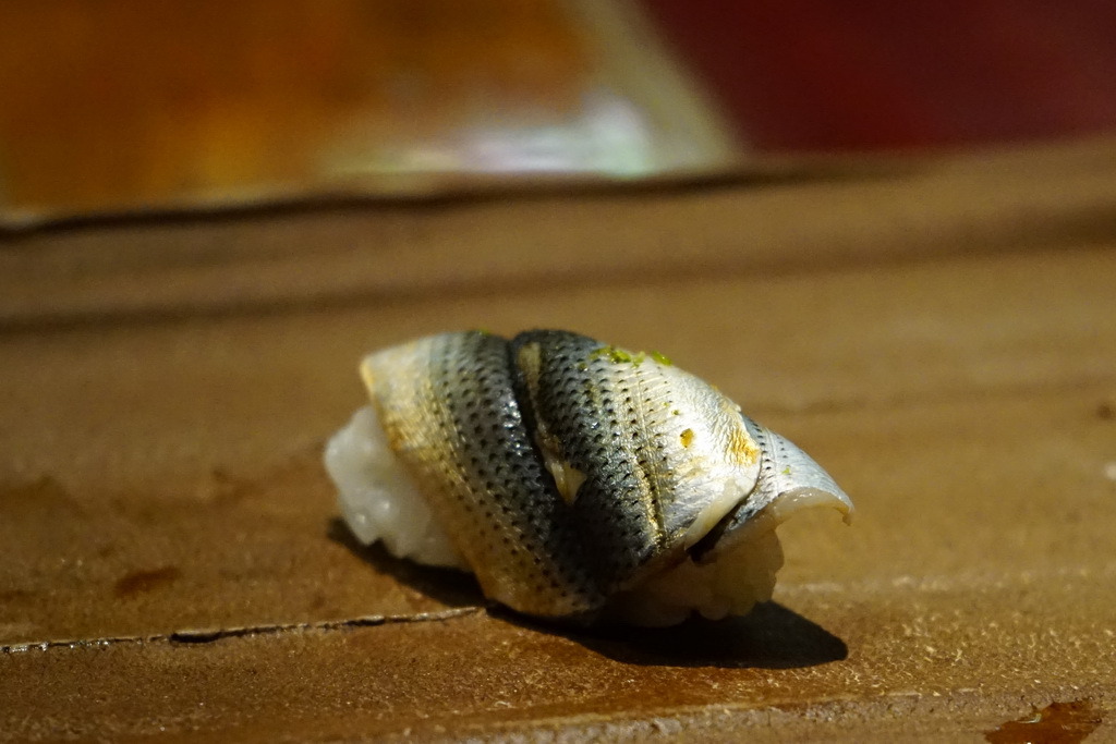 新都里懷石料理 。青山依舊在，幾度夕陽紅，曾經滄海難為水，怎叫人不唏噓。真誠料理風華得再現，板前料理人，一傳太田真料理