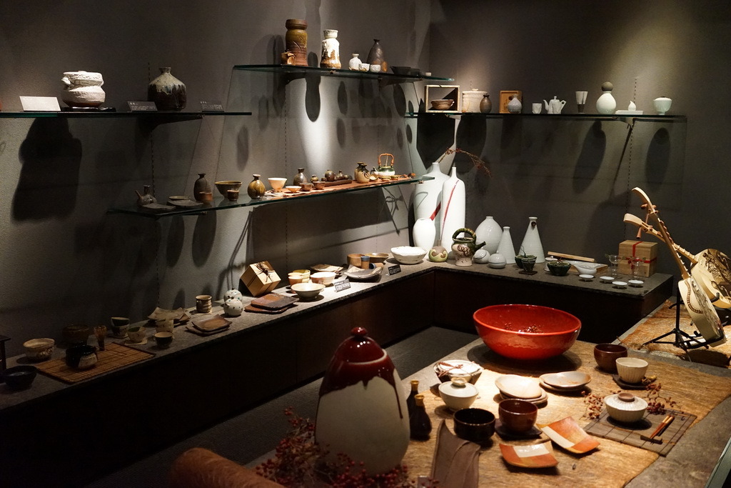 新都里懷石料理 。青山依舊在，幾度夕陽紅，曾經滄海難為水，怎叫人不唏噓。真誠料理風華得再現，板前料理人，一傳太田真料理