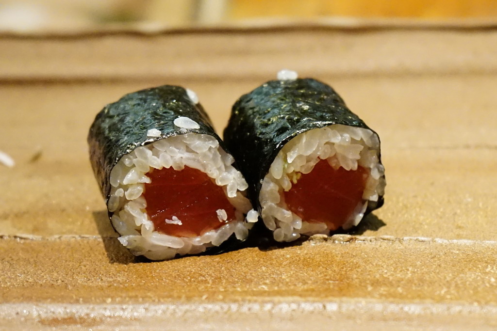 新都里懷石料理 。青山依舊在，幾度夕陽紅，曾經滄海難為水，怎叫人不唏噓。真誠料理風華得再現，板前料理人，一傳太田真料理