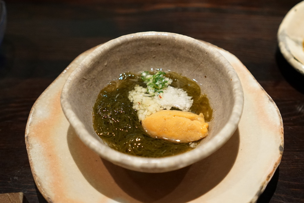 新都里懷石料理 。青山依舊在，幾度夕陽紅，曾經滄海難為水，怎叫人不唏噓。真誠料理風華得再現，板前料理人，一傳太田真料理