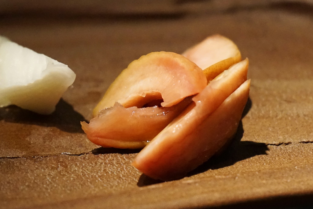 新都里懷石料理 。青山依舊在，幾度夕陽紅，曾經滄海難為水，怎叫人不唏噓。真誠料理風華得再現，板前料理人，一傳太田真料理