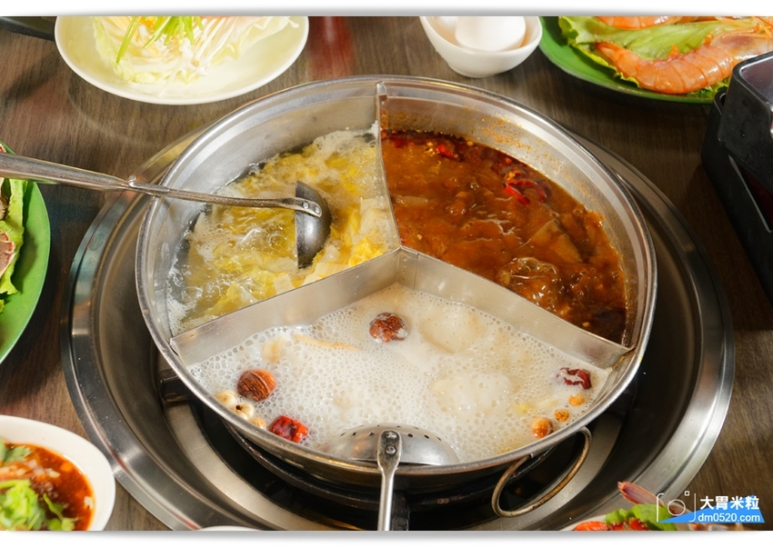 西門町火鍋吃到飽推薦,天外天精緻火鍋昆明店,排場精彩！可享三種湯頭賓士鍋/9種現切肉品/哈根達斯+詩莊堡蘋果酒無限暢飲,台北麻辣鍋吃到飽推薦, - 大胃米粒 DAVID & MILLY