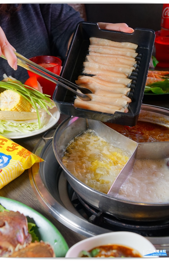 西門町火鍋吃到飽推薦,天外天精緻火鍋昆明店,排場精彩！可享三種湯頭賓士鍋/9種現切肉品/哈根達斯+詩莊堡蘋果酒無限暢飲,台北麻辣鍋吃到飽推薦, - 大胃米粒 DAVID & MILLY