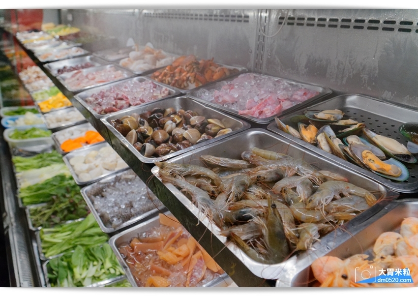 西門町火鍋吃到飽推薦,天外天精緻火鍋昆明店,排場精彩！可享三種湯頭賓士鍋/9種現切肉品/哈根達斯+詩莊堡蘋果酒無限暢飲,台北麻辣鍋吃到飽推薦, - 大胃米粒 DAVID & MILLY