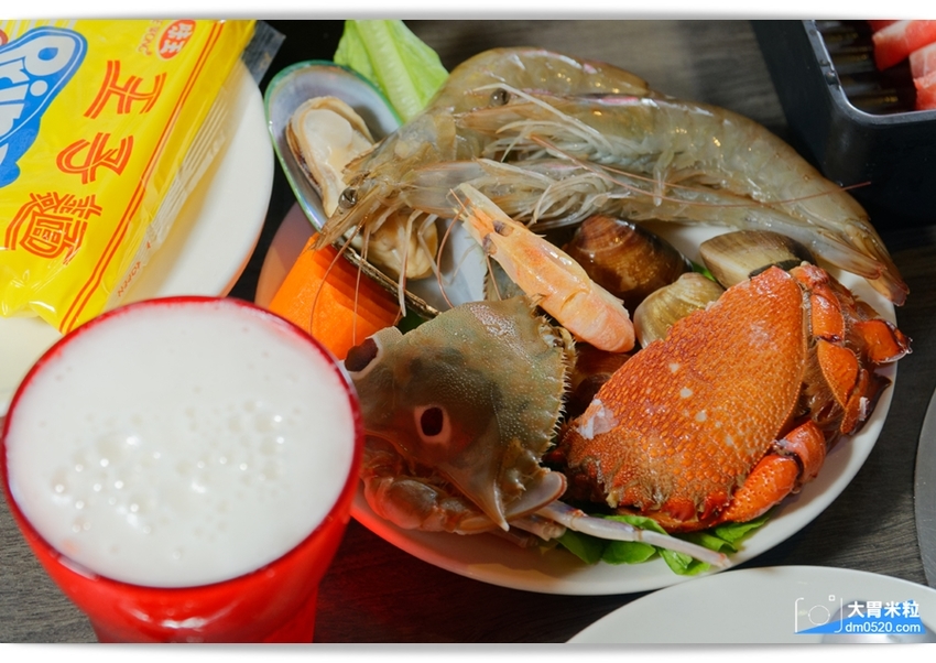 西門町火鍋吃到飽推薦,天外天精緻火鍋昆明店,排場精彩！可享三種湯頭賓士鍋/9種現切肉品/哈根達斯+詩莊堡蘋果酒無限暢飲,台北麻辣鍋吃到飽推薦, - 大胃米粒 DAVID & MILLY