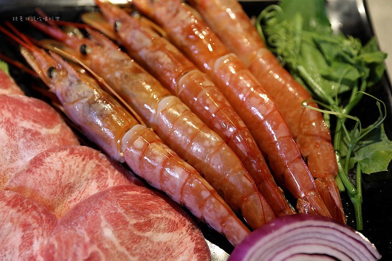 西門町燒烤火鍋吃到飽！天外天新品牌哈根達斯百種食材吃到飽149