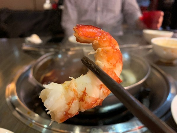 天外天精緻麻辣火鍋(台北昆明旗艦店)：【台北／西門】天外天精緻火鍋(昆明店)-CP值爆表吃到飽自助火鍋！給你多種選擇～新鮮季節水果還有哈根達斯吃到飽！