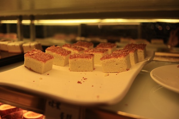 天外天精緻麻辣火鍋(台北昆明旗艦店)：【台北／西門】天外天精緻火鍋(昆明店)-CP值爆表吃到飽自助火鍋！給你多種選擇～新鮮季節水果還有哈根達斯吃到飽！