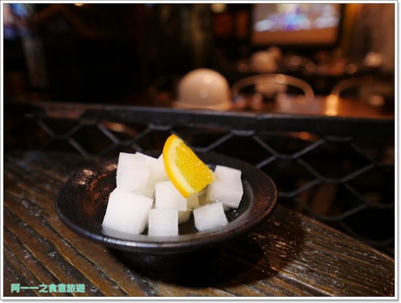 東區居酒屋推薦 一号基地炭火食堂～洋溢工業風，從晚餐到宵夜微醺一下 - 阿一一之食意旅遊