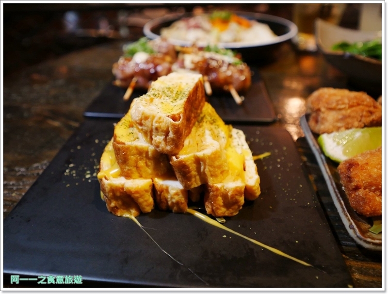 東區居酒屋推薦 一号基地炭火食堂～洋溢工業風，從晚餐到宵夜微醺一下 - 阿一一之食意旅遊