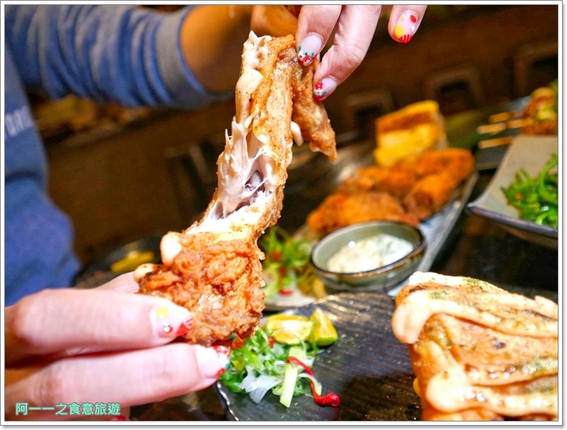 東區居酒屋推薦 一号基地炭火食堂～洋溢工業風，從晚餐到宵夜微醺一下 - 阿一一之食意旅遊