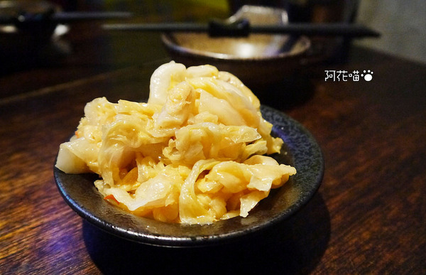 一号基地炭火食堂 ダイニングバー：【忠孝敦化│居酒屋】台北東區『一号基地炭火食堂 ダイニングバー』燒肉、調酒，種類多種的日式工業風