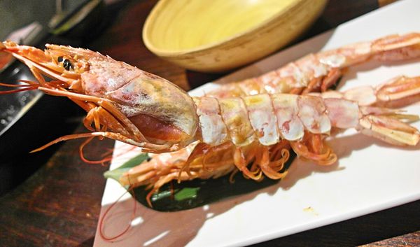 一号基地炭火食堂 ダイニングバー：❤️美食❤️【台北。大安】一号基地炭火食堂 ダイニングバー ★工地風格居酒屋/深夜聚會餐廳/著火炙燒牛舌