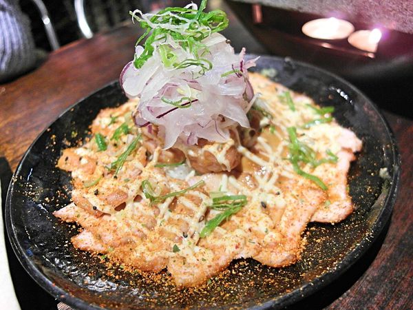 一号基地炭火食堂 ダイニングバー：❤️美食❤️【台北。大安】一号基地炭火食堂 ダイニングバー ★工地風格居酒屋/深夜聚會餐廳/著火炙燒牛舌